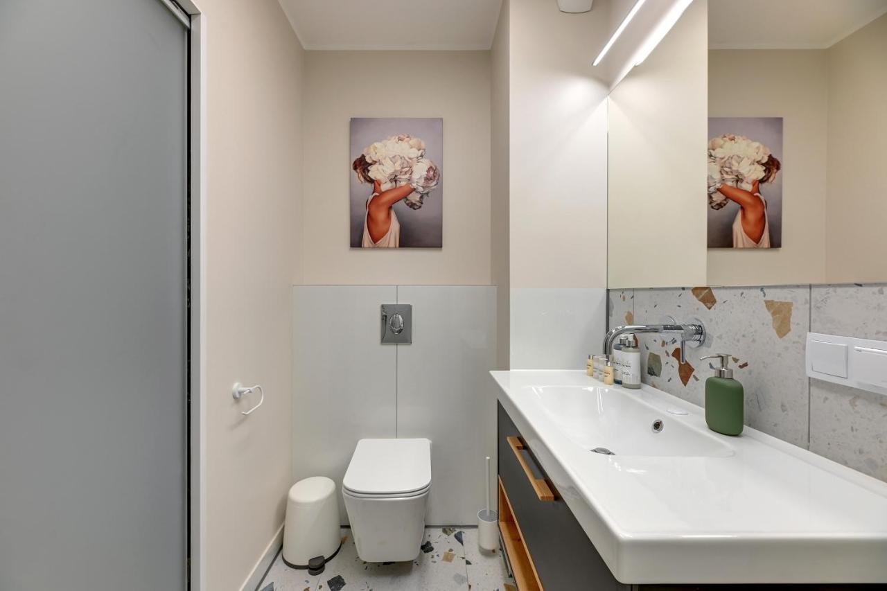 Aura 40 City Center By Downtown Apartments Γκντανσκ Εξωτερικό φωτογραφία