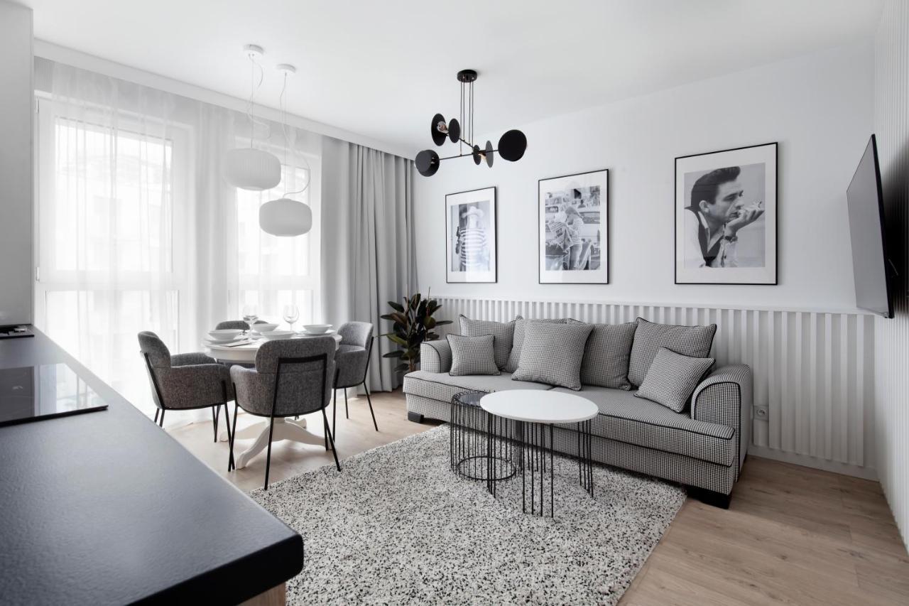 Aura 40 City Center By Downtown Apartments Γκντανσκ Εξωτερικό φωτογραφία